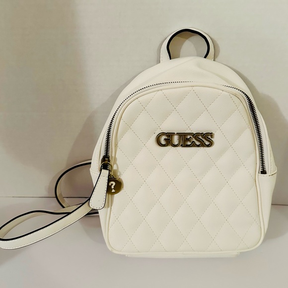 Guess Quilted Mini Backpack Ivory Lined Purse Adjustable Straps New With Tags - Picture 1 of 12